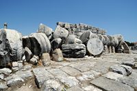 Le site de Didymes en Anatolie. Colonne écroulée. Cliquer pour agrandir l'image dans Adobe Stock (nouvel onglet).