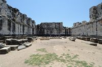 Le site de Didymes en Anatolie. Le naiskos à l'intérieur de l'adyton. Cliquer pour agrandir l'image dans Adobe Stock (nouvel onglet).