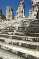 Le site de Didymes en Anatolie. Le chresmographéion. Cliquer pour agrandir l'image dans Adobe Stock (nouvel onglet).