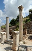 Le quartier résidentiel d'Éphèse en Anatolie. Le nymphée de Trajan. Cliquer pour agrandir l'image dans Adobe Stock (nouvel onglet).