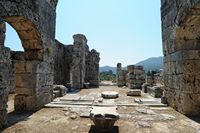 Le site archéologique de Kaunos en Anatolie. L'église byzantine. Cliquer pour agrandir l'image dans Adobe Stock (nouvel onglet).