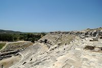 Le site archéologique de Milet en Anatolie. Le théâtre antique. Cliquer pour agrandir l'image dans Adobe Stock (nouvel onglet).