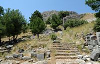 Le site archéologique de Priène en Anatolie. Rue d'un quartier d'habitations romaines. Cliquer pour agrandir l'image dans Adobe Stock (nouvel onglet).