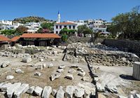 Le mausolée du roi Mausole à Halicarnasse (Bodrum) en Anatolie. Les ruines du mausolée. Cliquer pour agrandir l'image dans Adobe Stock (nouvel onglet).