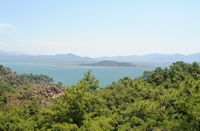 La ville de Dalyan en Anatolie. Le lac de Koycegiz. Cliquer pour agrandir l'image dans Adobe Stock (nouvel onglet).