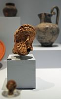 Le site de Didymes en Anatolie. Statuette du 6e siècle avant JC (Musée de Milet). Cliquer pour agrandir l'image.