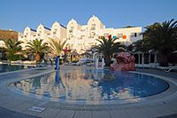 L'hôtel Salmakis à Bodrum en Anatolie. Piscine. Cliquer pour agrandir l'image.