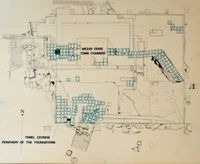 Le mausolée du roi Mausole à Halicarnasse (Bodrum) en Anatolie. Plan de l'enceinte du mausolée. Cliquer pour agrandir l'image.