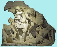 La ville de Selçuk en Anatolie. Combat de Trajan contre les Parthes au Musée d'Éphèse (auteur Carole Raddato). Cliquer pour agrandir l'image.
