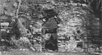La ville de Selçuk en Anatolie. La maison de Marie photographiée par le Père Henri Jung en 1891. Cliquer pour agrandir l'image.