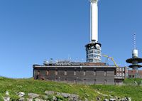 L'observatoire du Puy de Dôme en Auvergne.  Le chalet de l'observatoire. Cliquer pour agrandir l'image dans Adobe Stock (nouvel onglet).