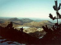 La Chaîne des Puys en Auvergne. La partie nord de la chaîne des Puys. Cliquer pour agrandir l'image.