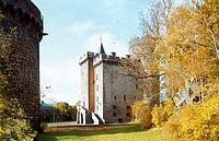 Vue du château. Cliquer pour agrandir l'image.