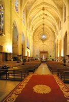 Le couvent franciscain de Palma de Majorque. Église basilique Saint-François. Cliquer pour agrandir l'image dans Adobe Stock (nouvel onglet).