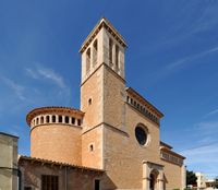 Le village de Calonge à Majorque. L'église Saint-Michel. Cliquer pour agrandir l'image dans Adobe Stock (nouvel onglet).