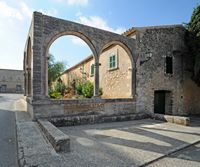 The city of Petra in Mallorca - Presbytery of the Church of Saint-Pierre. Click to enlarge the image in Adobe Stock (new tab).