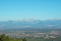 La serra de Tramuntana et le Puig Major vus depuis le sanctuaire de Cura. Cliquer pour agrandir l'image.