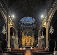 Le monastère de Lluc à Majorque. Nef de la basilique de Lluc. Cliquer pour agrandir l'image.