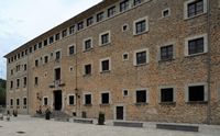 Le monastère de Lluc à Majorque. Hostellerie de Lluc. Cliquer pour agrandir l'image.