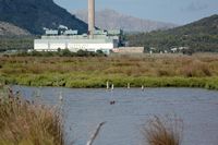 Le Parc naturel de s'Albufera à Majorque. Centrale électrique thermique de Murterar. Cliquer pour agrandir l'image.