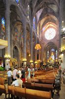 Cathedral of Palma de Mallorca - Central Nave. Click to enlarge the image.