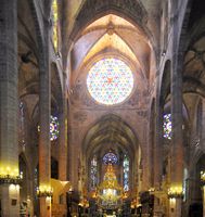 Cathedral of Palma de Mallorca - Central Nave. Click to enlarge the image.