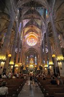 Cathedral of Palma de Mallorca - Central Nave. Click to enlarge the image.