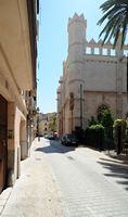 Palma western Born - Its Llotja. Click to enlarge the image in Flickr (new tab).