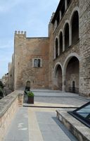 The Almudaina Palace in Palma de Mallorca - Arcade Sea. Click to enlarge the image.