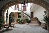 Le sud-est de la vieille ville de Palma de Majorque. Le patio Can Cera. Cliquer pour agrandir l'image.