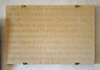 Le village d'Alquéria Blanca à Majorque. Plaque commémorative de la chapelle du sanctuaire Notre-Dame de la Consolation. Cliquer pour agrandir l'image.