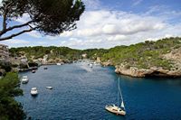 Le village de Cala Figuera à Majorque. Le port (auteur Pjt56). Cliquer pour agrandir l'image.