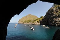 Le village de Sa Calobra à Majorque. Tunnel de Sa Calobra. Cliquer pour agrandir l'image.
