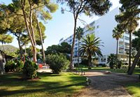 Le village de Costa dels Pins à Majorque. Les jardins de l'hôtel Punta Rotja. Cliquer pour agrandir l'image.