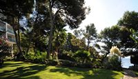 Le village de Costa dels Pins à Majorque. Les jardins de l'hôtel Punta Rotja. Cliquer pour agrandir l'image.