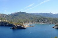 Le village de Port de Sóller à Majorque. L'amphithéâtre de Sóller. Cliquer pour agrandir l'image.