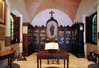 Le sanctuaire de Cura de Randa à Majorque. La salle de grammaire. Cliquer pour agrandir l'image.