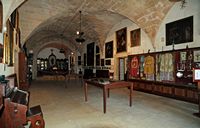Le sanctuaire de Cura de Randa à Majorque. La salle de grammaire. Cliquer pour agrandir l'image.