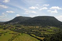 Le village de Randa à Majorque. Le massif de Randa (auteur GMA). Cliquer pour agrandir l'image.