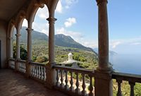 Le domaine de Son Marroig à Majorque. Le balcon. Cliquer pour agrandir l'image.