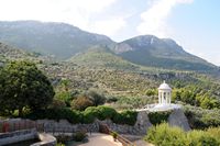 Le domaine de Son Marroig à Majorque. Le temple. Cliquer pour agrandir l'image.