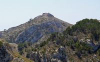 The town of Alcudia in Majorca - Sa Talaia the Victòria (author Paucabot). Click to enlarge the image.