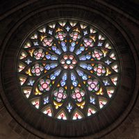 The town of Alcudia in Majorca - The main rosette of the church of Saint-Jacques. Click to enlarge the image.