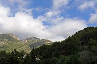 La ville de Bunyola à Majorque. Serra d'Alfàbia. Cliquer pour agrandir l'image.