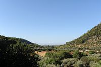 La ville de Bunyola à Majorque. La côte aperçue depuis Bunyola. Cliquer pour agrandir l'image.