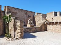 Le château de Capdepera à Majorque. La citerne du château (auteur Olaf Tausch). Cliquer pour agrandir l'image.