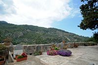 La ville de Deià à Majorque. Cimetière de Deià. Cliquer pour agrandir l'image.