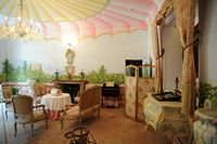 His Florentine living Granja Esporles. Click to enlarge the image.