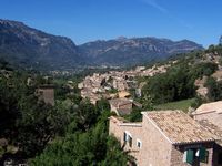 La ville de Fornalutx à Majorque. Cliquer pour agrandir l'image.