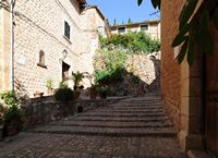 La ville de Fornalutx à Majorque. Carrer de l'Església. Cliquer pour agrandir l'image.